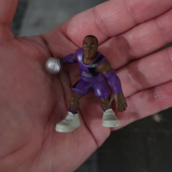 Space Jam Goon Squad Basketball Player Toy 2" Silver Ball Purple Outfit - Picture 3 of 4